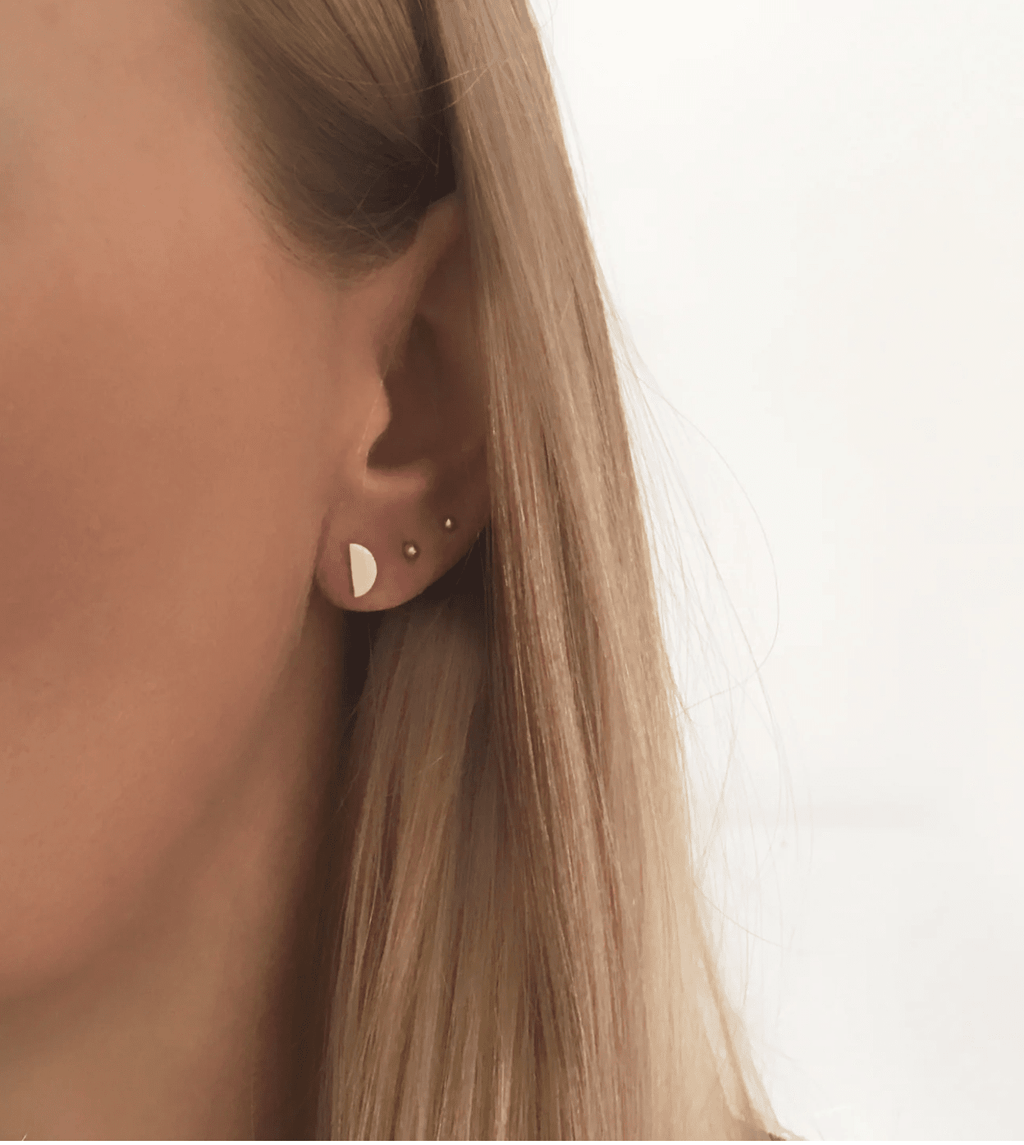 Moon Studs | Gold Earrings Wild Nora 